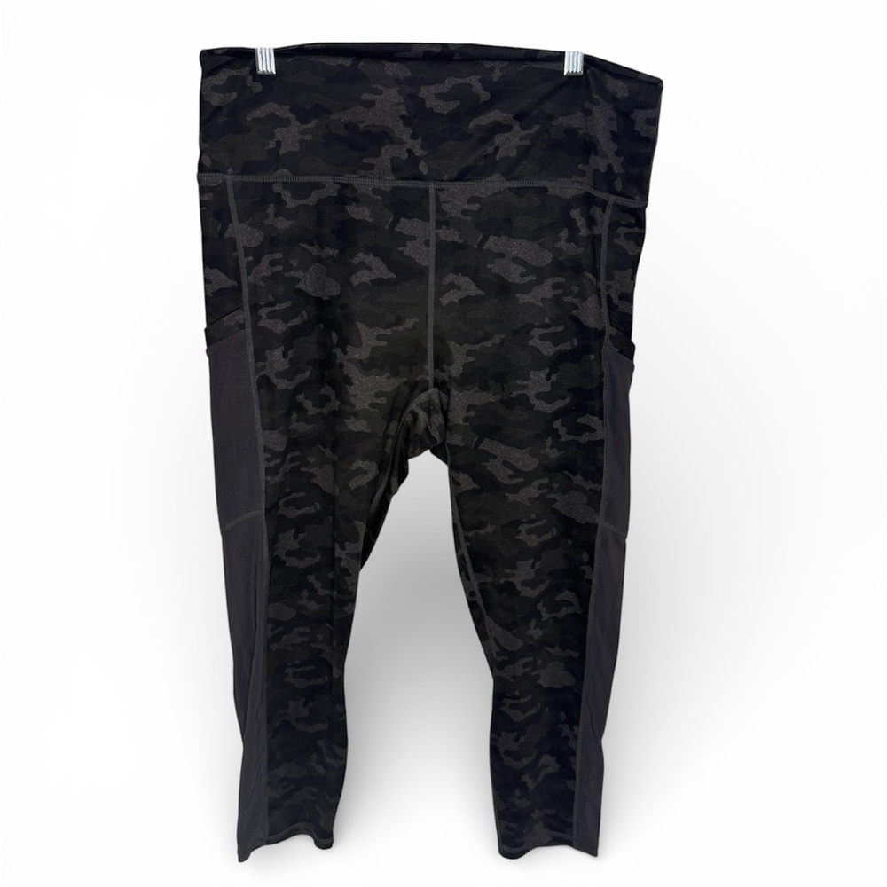 Fabletics Power Hold Dark Camo 7/8 Mesh Panel Leggings Size 1X